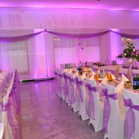 Hotel Dyminy Kielce Esterno foto